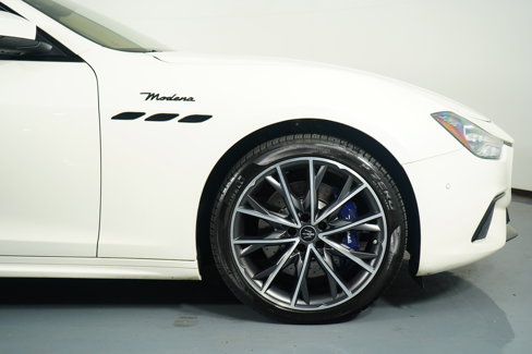 Used 2022 Maserati Ghibli Modena image 7