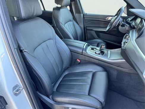 Used 2022 BMW X5 xDrive40i w/ M Sport Package image 18