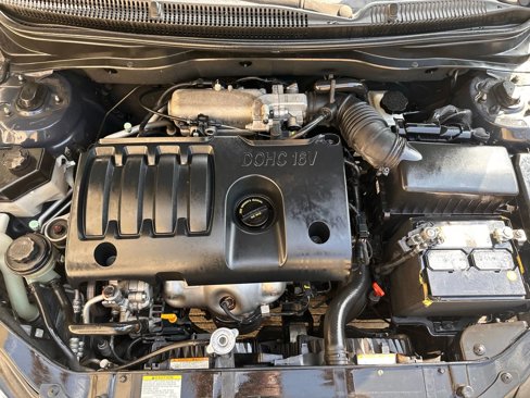 Used 2010 Hyundai Accent GLS image 9