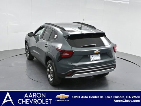 New 2025 Chevrolet Trax LT w/ Driver Confidence Package image 40