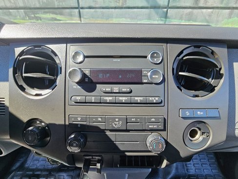 Used 2015 Ford F250 XL w/ Power Equipment Group image 13