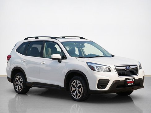 Used 2020 Subaru Forester Premium image 1