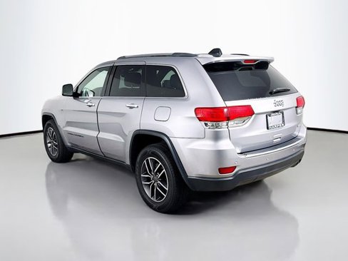 Used 2019 Jeep Grand Cherokee Limited w/ Luxury Group II image 10