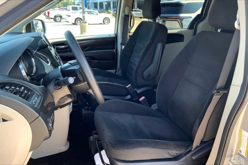 Used 2019 Dodge Grand Caravan SE image 7