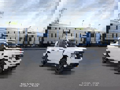 New 2025 Ford Maverick XLT image 31