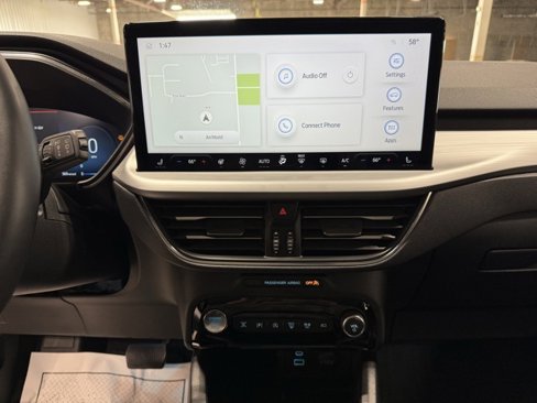 Used 2023 Ford Escape Platinum image 14