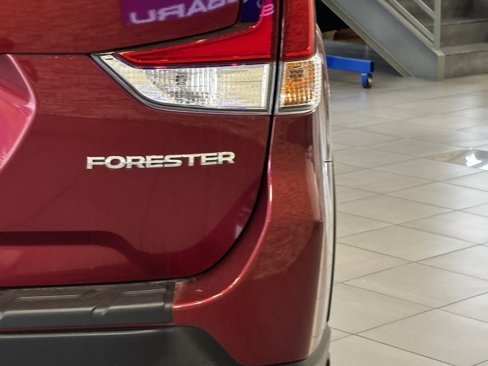 Certified 2022 Subaru Forester Limited w/ Popular Package #2 image 4