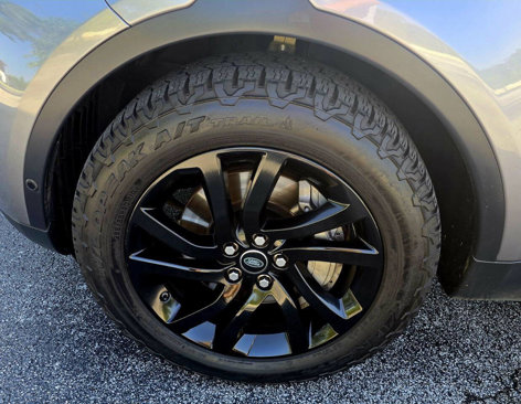 Used 2020 Land Rover Discovery HSE image 10