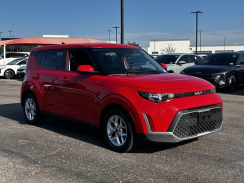 Certified 2023 Kia Soul LX w/ Option Group 015 image 4