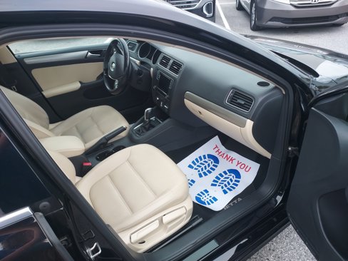 Used 2017 Volkswagen Jetta SE image 21