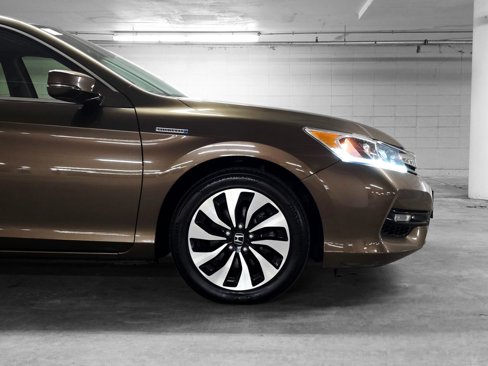 Certified 2017 Honda Accord Hybrid Sedan image 17