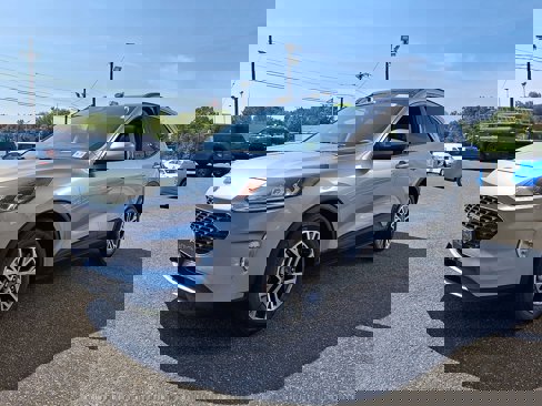 Certified 2022 Ford Escape SEL w/ Technology Package image 3