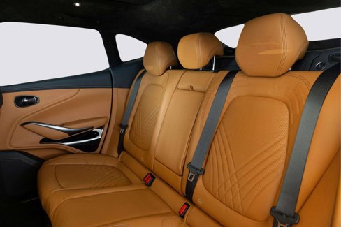 Used 2022 Aston Martin DBX image 28