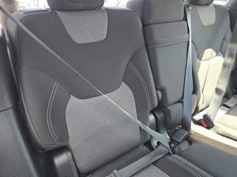 Used 2015 Jeep Cherokee Sport w/ Sport Appearance Group image 8