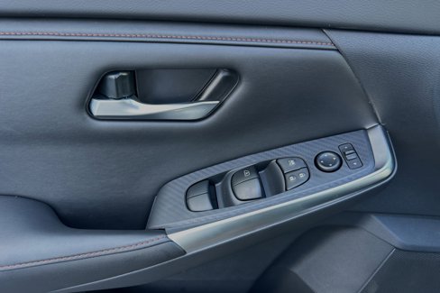 New 2025 Nissan Sentra SR image 8