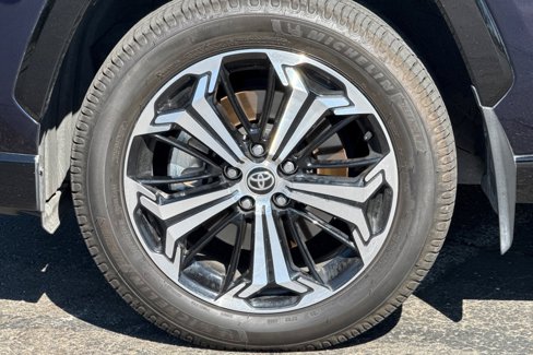 Used 2021 Toyota RAV4 XSE image 38