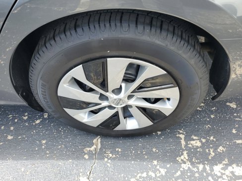 Used 2024 Nissan Altima 2.5 SV image 10