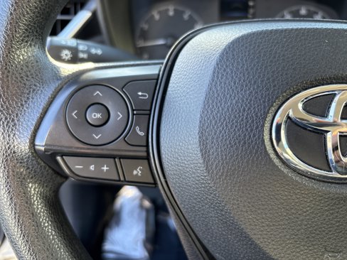 Used 2024 Toyota Corolla LE image 22