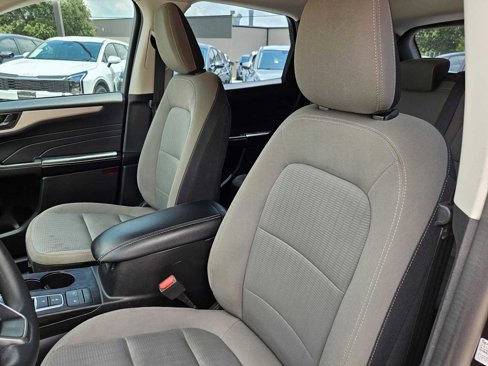 Used 2022 Ford Escape S image 16