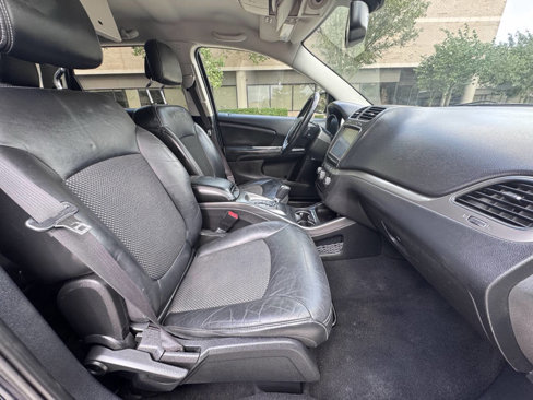 Used 2015 Dodge Journey Crossroad w/ Flexible Seating Group image 21