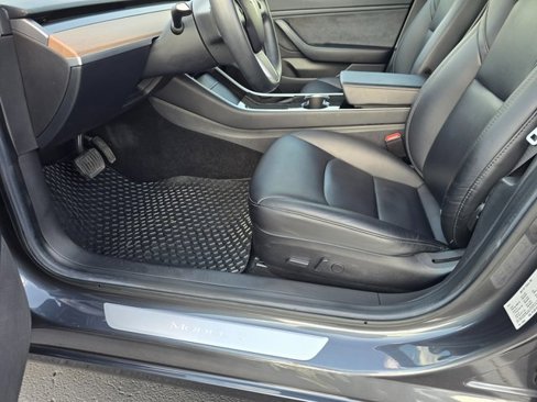 Used 2018 Tesla Model 3 Long Range image 26