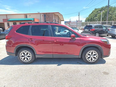 Used 2019 Subaru Forester Premium image 4