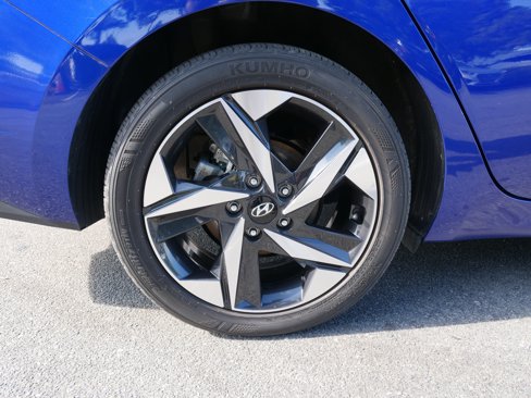 Certified 2023 Hyundai Elantra SEL w/ Convenience Package image 11