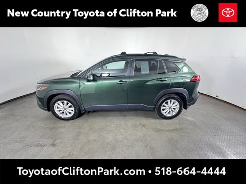 Used 2022 Toyota Corolla Cross LE image 6