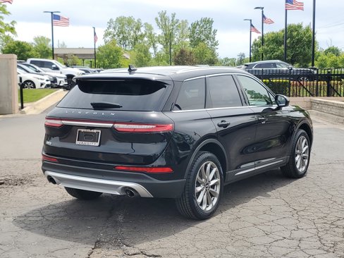 Certified 2022 Lincoln Corsair AWD w/ Premium Package image 6