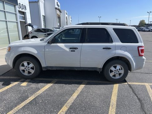 Used 2012 Ford Escape XLT image 7