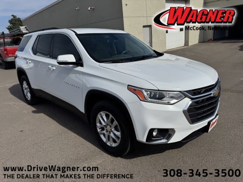 Used 2020 Chevrolet Traverse LT image 1