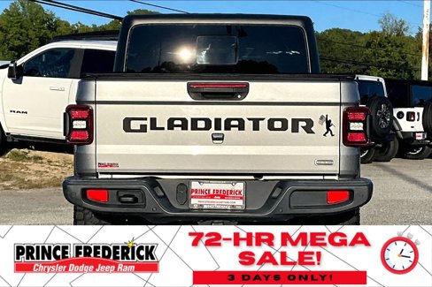 Used 2020 Jeep Gladiator Overland image 4