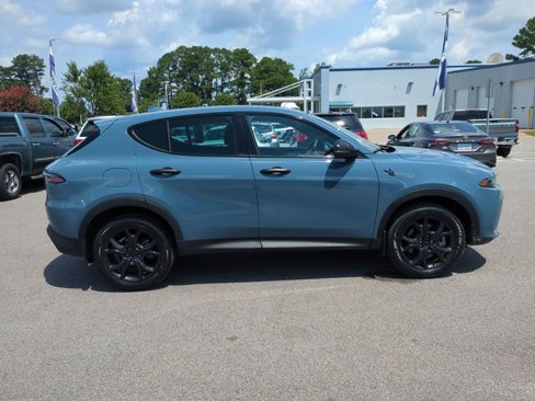 Used 2023 Dodge Hornet GT w/ GT Blacktop Package image 2