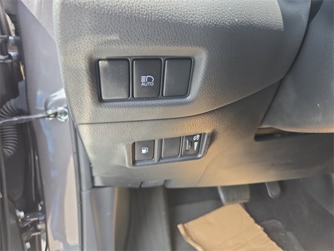 Used 2022 Toyota C-HR Nightshade image 12