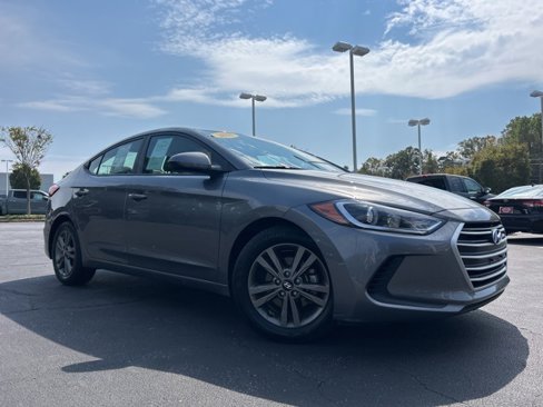 Used 2018 Hyundai Elantra SEL image 3