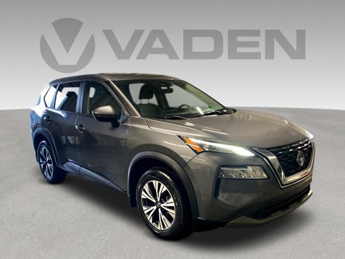 Used 2022 Nissan Rogue SV image 1