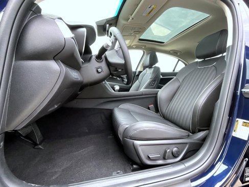 New 2026 Genesis G70 2.5T Prestige image 10