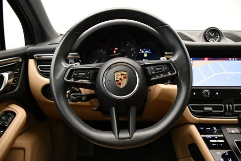 Certified 2023 Porsche Macan image 26