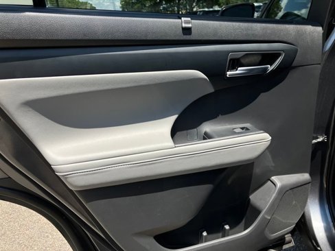Used 2020 Toyota Highlander XLE image 31