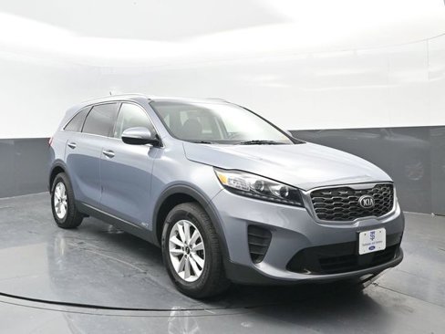 Used 2020 Kia Sorento LX w/ LX I4 Convenience Package image 2