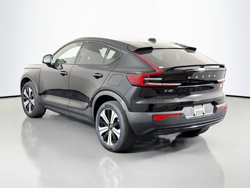 Used 2023 Volvo C40 Recharge Core w/ Protection Package Premier image 5