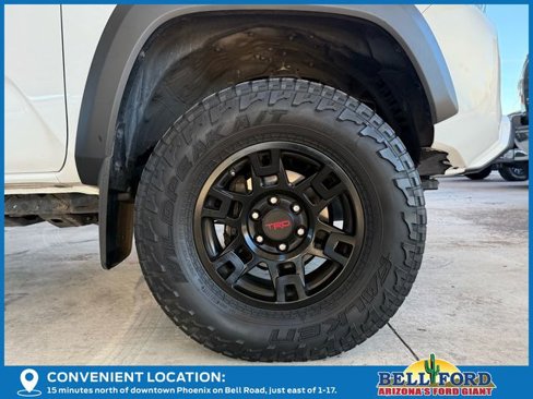 Used 2017 Toyota Tacoma TRD Off-Road image 6