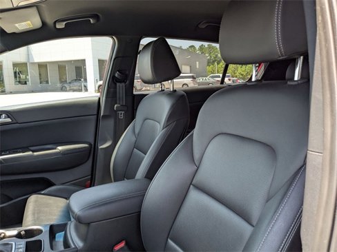 Used 2020 Kia Sportage S image 14