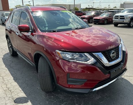 Used 2020 Nissan Rogue SV w/ Premium Package image 2