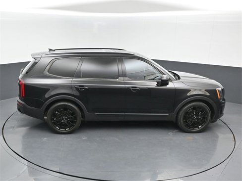 Used 2022 Kia Telluride SX w/ SX Prestige Package image 16