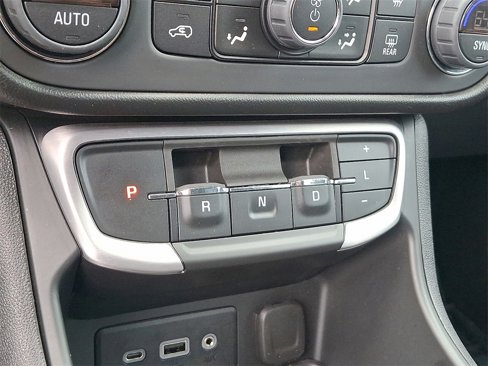 Certified 2022 GMC Terrain SLE w/ Driver Convenience Package image 14
