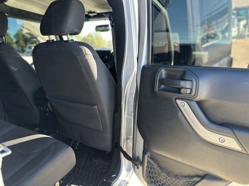 Used 2018 Jeep Wrangler Unlimited Sport image 10