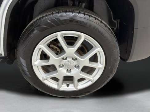 Used 2021 Jeep Renegade Latitude image 7