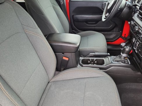 Used 2024 Jeep Wrangler Unlimited image 19