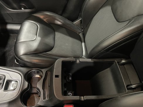 Used 2019 Jeep Cherokee Latitude Plus w/ Cold Weather Group image 31